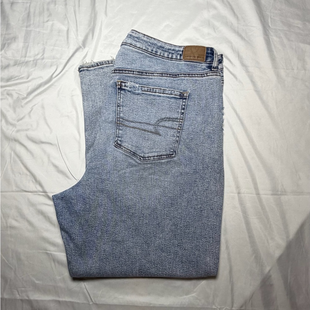 American Eagle Outfitters Light Blue Boyfriend Jeans